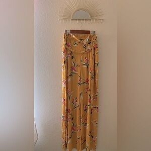 Forever 21 floral wide leg pants
Size XL